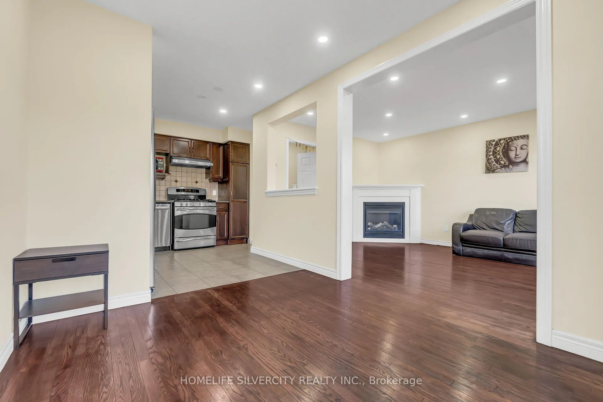 Photo 12 of 19 Dougall Street, Guelph, Grange Road — HOMEH