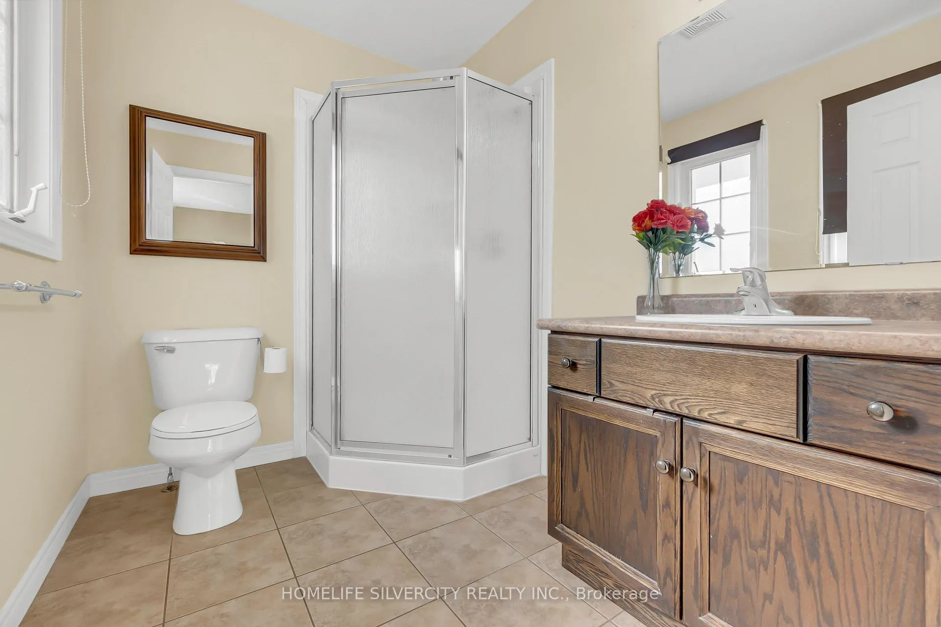 Photo 17 of 19 Dougall Street, Guelph, Grange Road — HOMEH