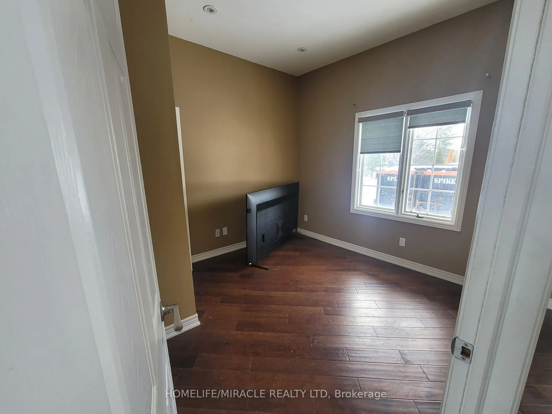 Photo 9 of 1580 Beaverdale Road, Cambridge — HOMEH