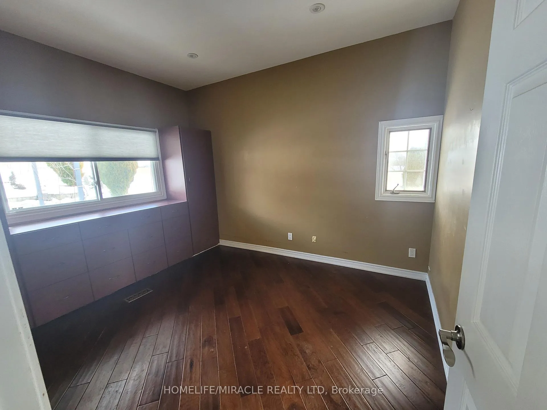 Photo 10 of 1580 Beaverdale Road, Cambridge — HOMEH