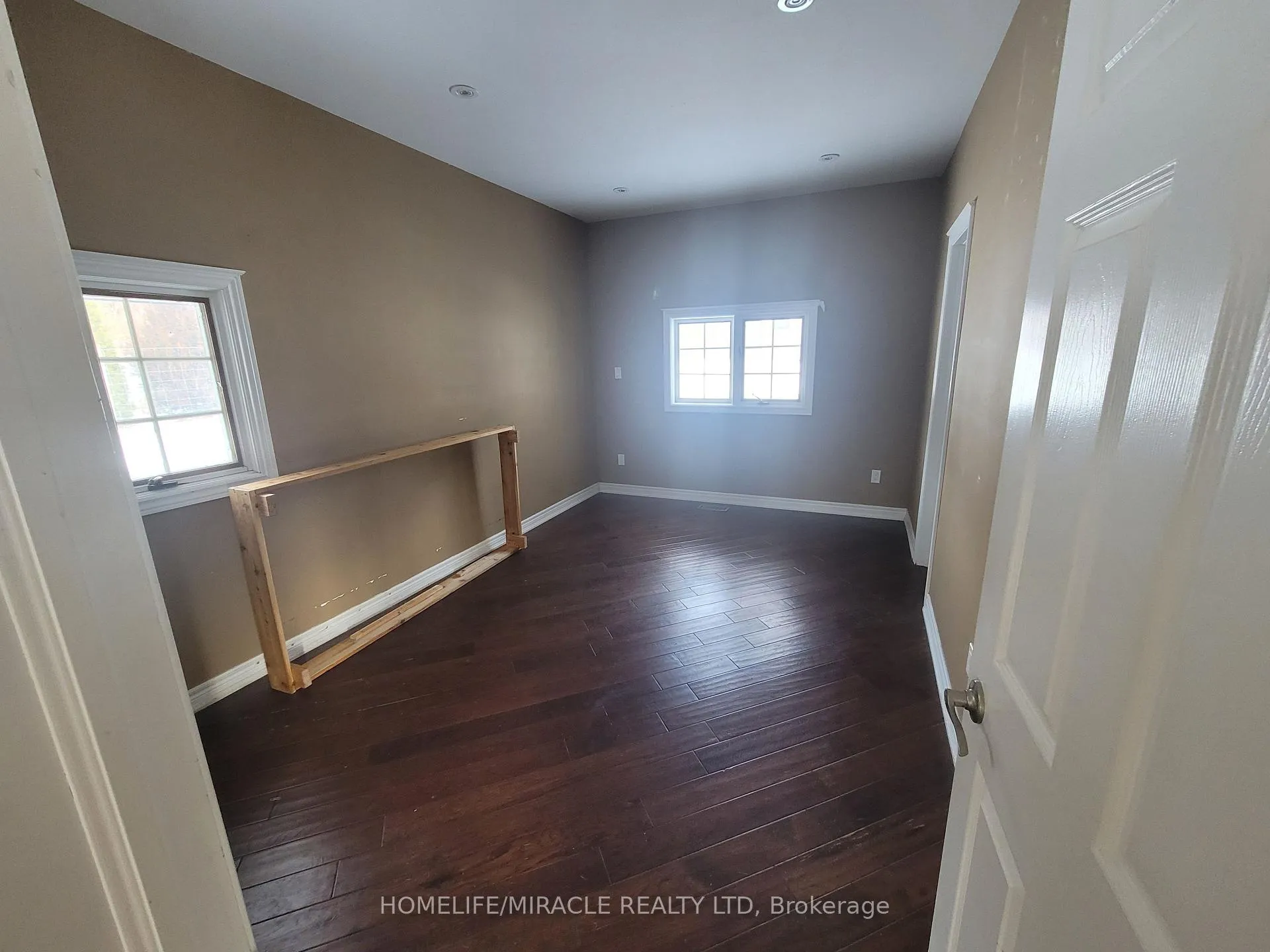 Photo 12 of 1580 Beaverdale Road, Cambridge — HOMEH