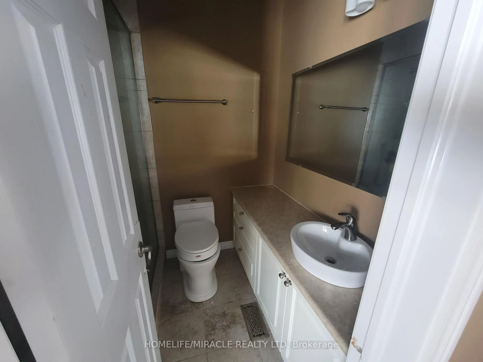 Photo 13 of 1580 Beaverdale Road, Cambridge — HOMEH