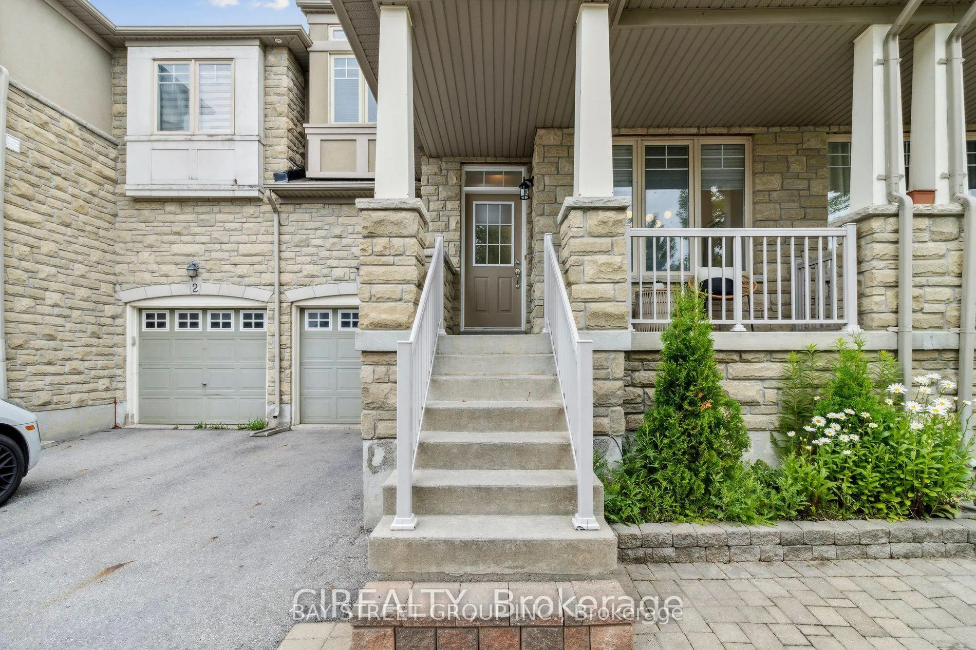 Photo 2 of 4 Thistle Avenue, Richmond Hill, Jefferson — HOMEH