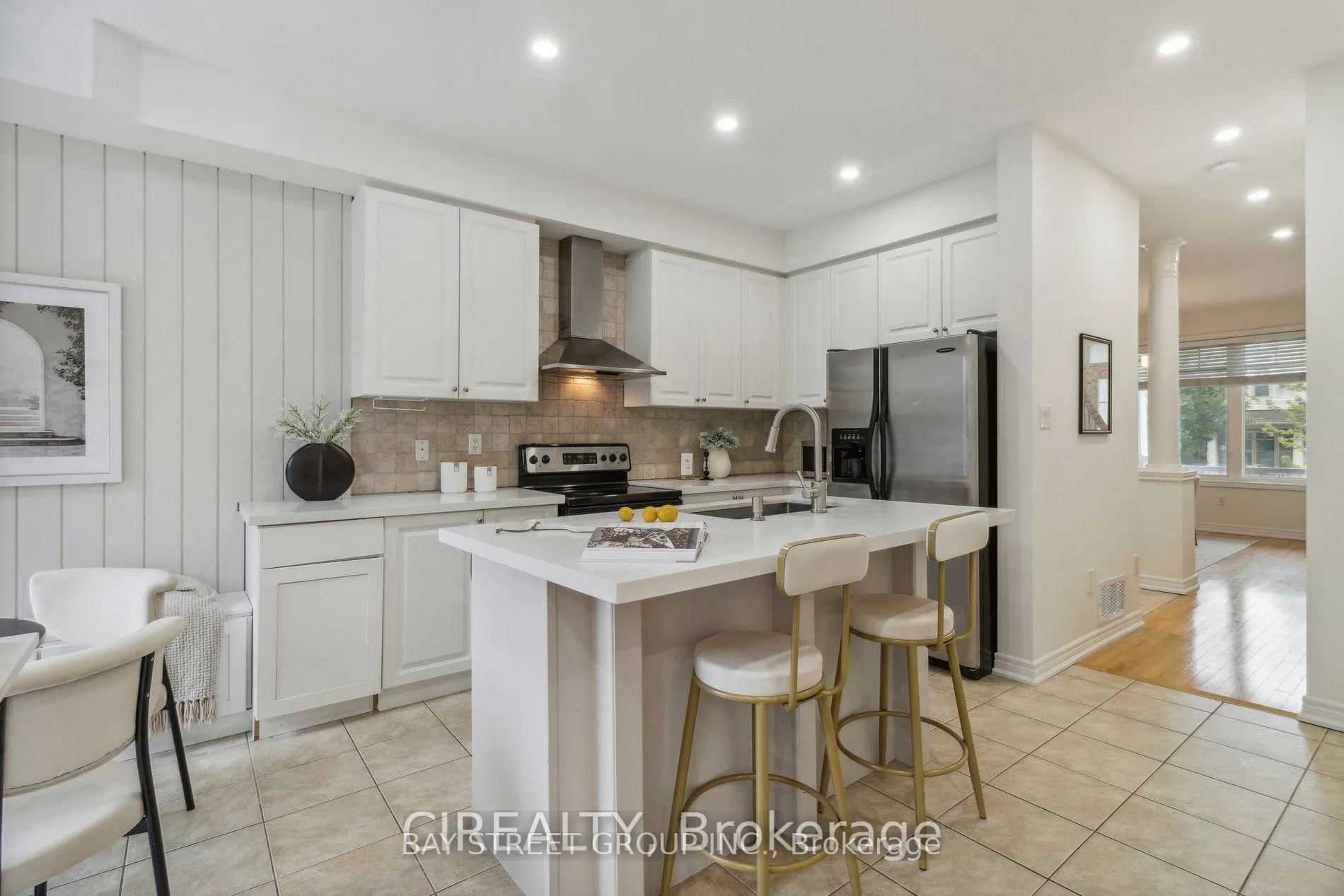 Photo 8 of 4 Thistle Avenue, Richmond Hill, Jefferson — HOMEH