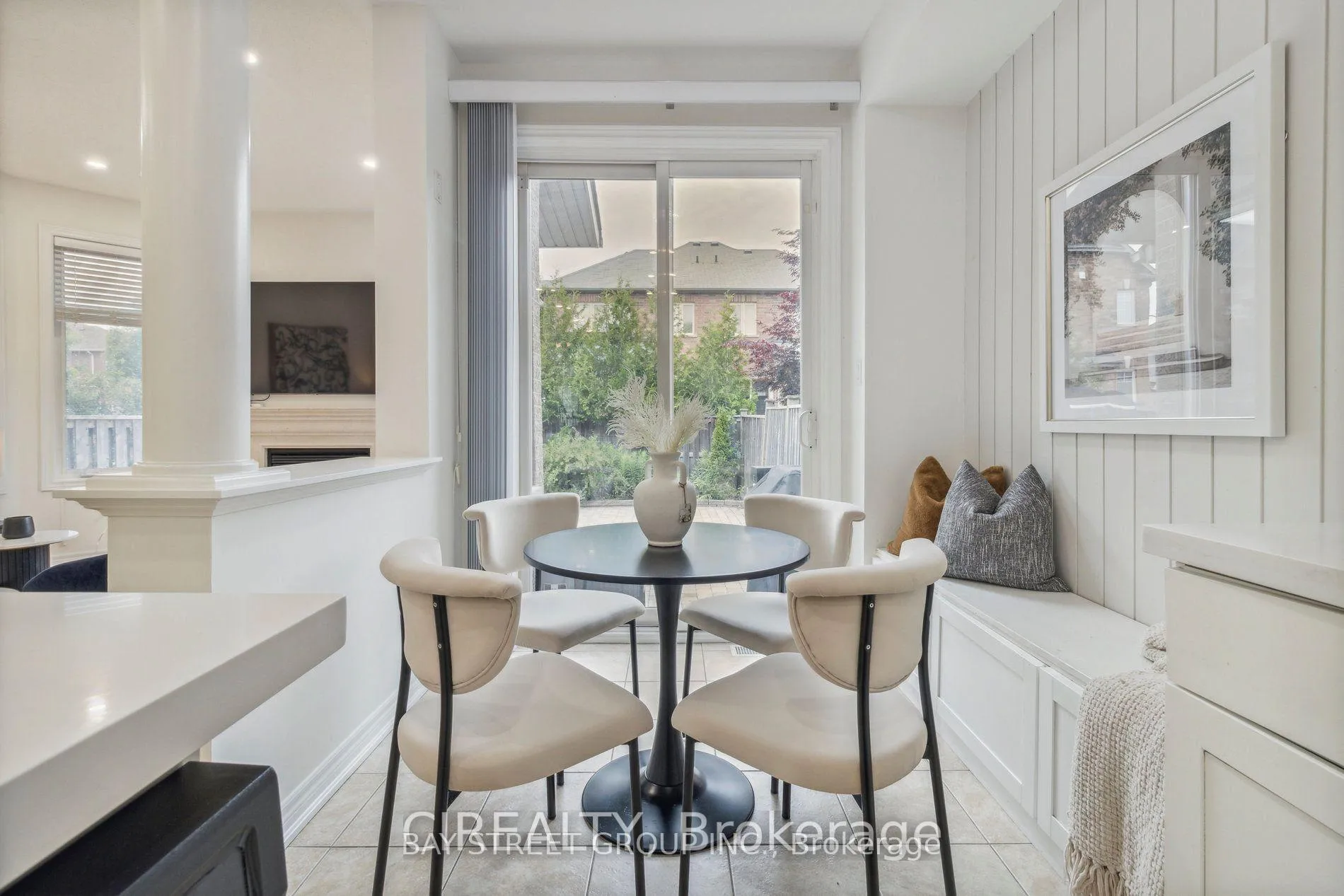 Photo 9 of 4 Thistle Avenue, Richmond Hill, Jefferson — HOMEH