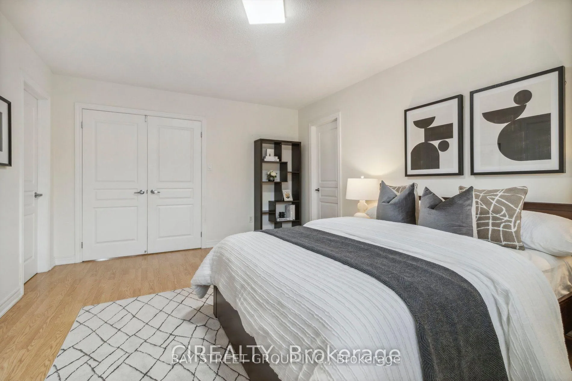 Photo 13 of 4 Thistle Avenue, Richmond Hill, Jefferson — HOMEH