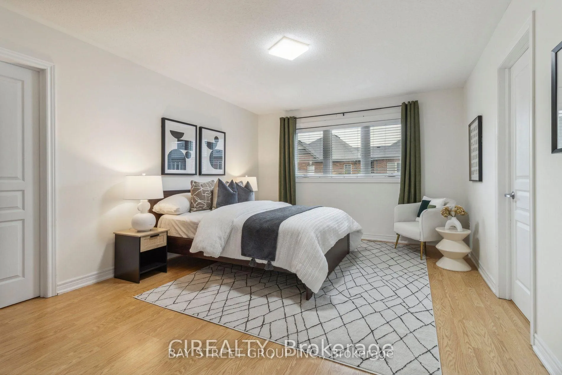Photo 14 of 4 Thistle Avenue, Richmond Hill, Jefferson — HOMEH