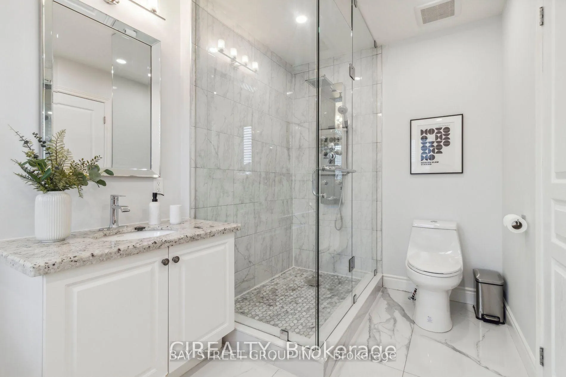 Photo 16 of 4 Thistle Avenue, Richmond Hill, Jefferson — HOMEH