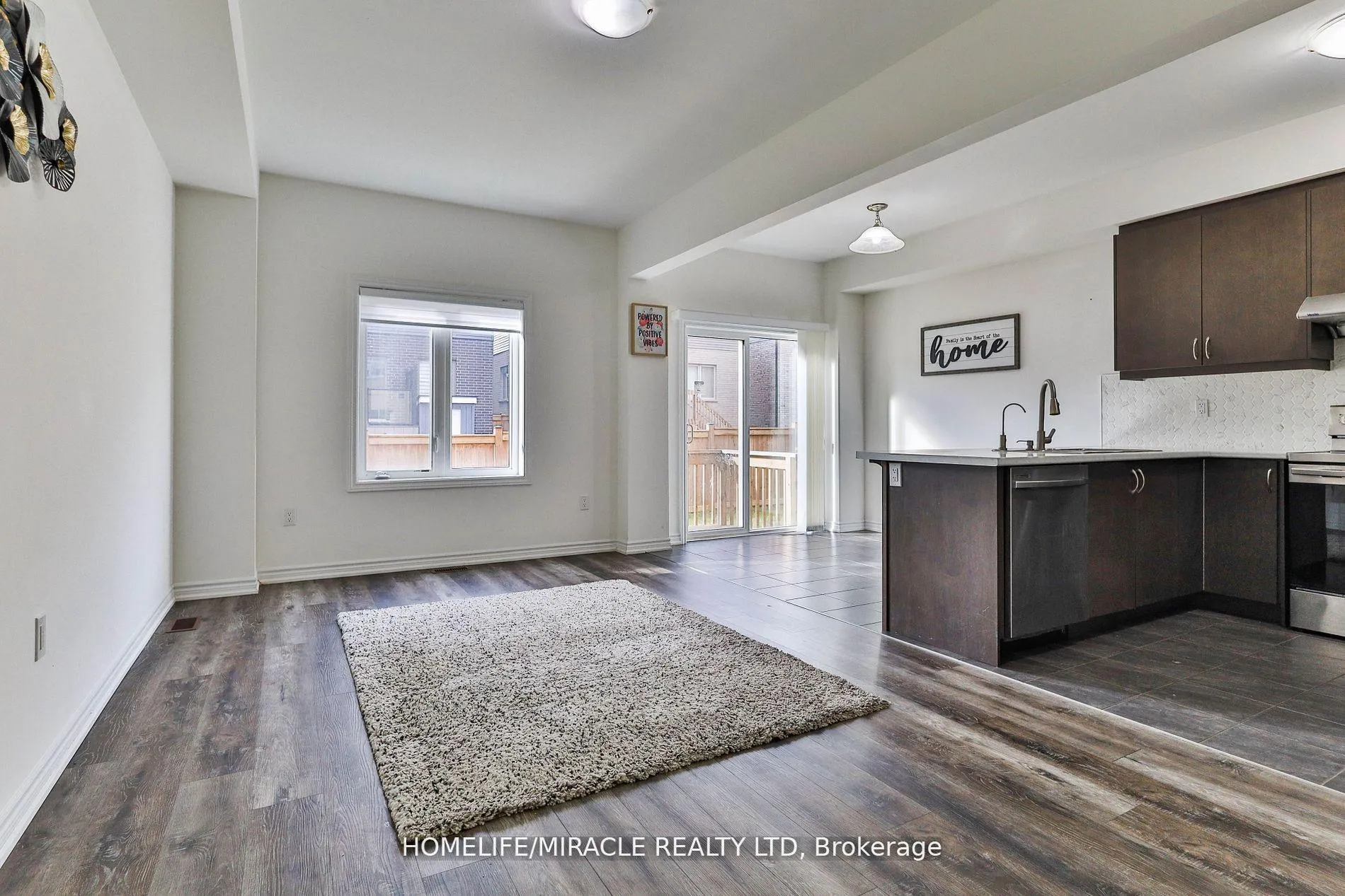 Photo 7 of 133 Flagg Avenue, Brant, Paris — HOMEH