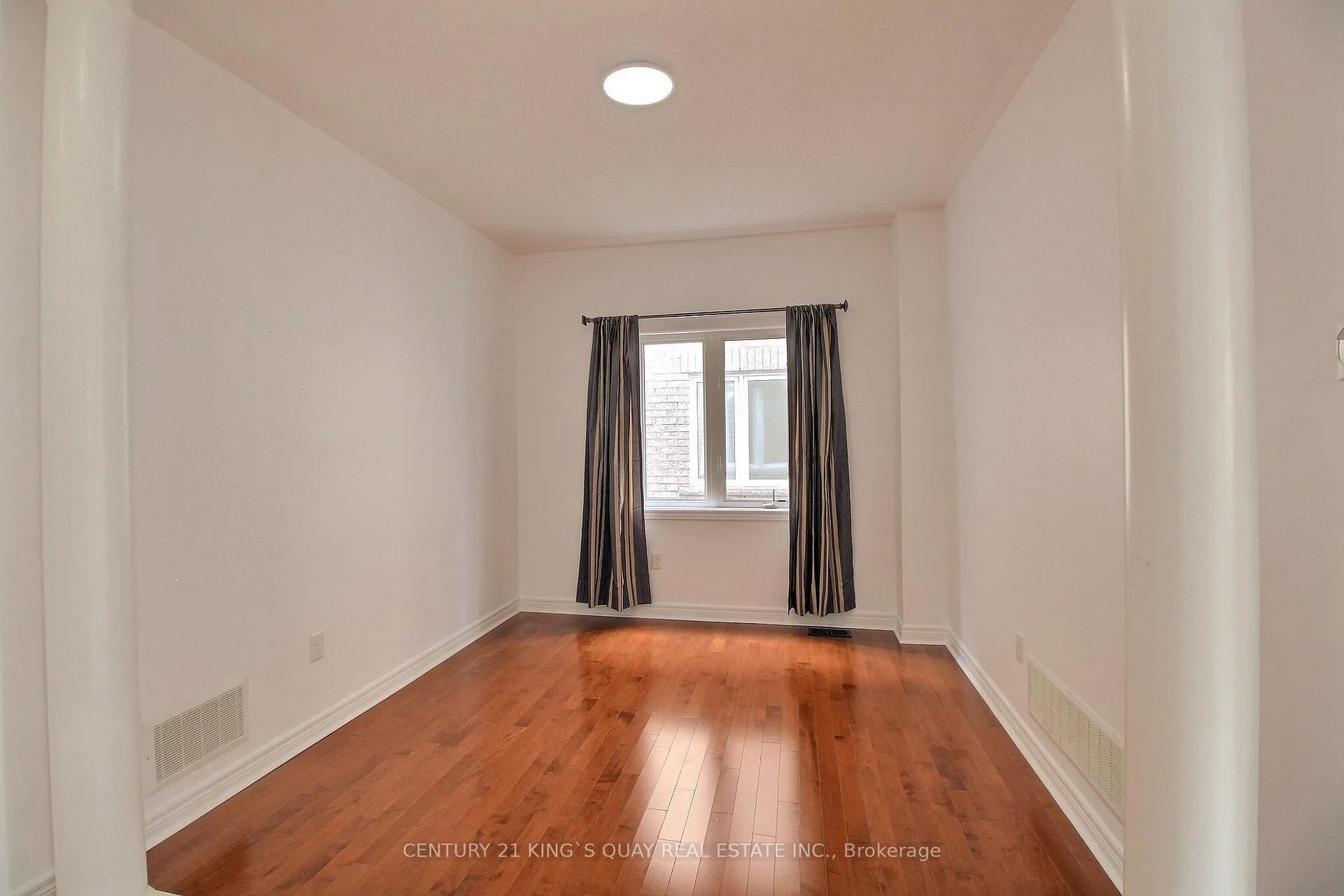 Photo 8 of 82 Apple Blossom Drive, Vaughan, Patterson — HOMEH