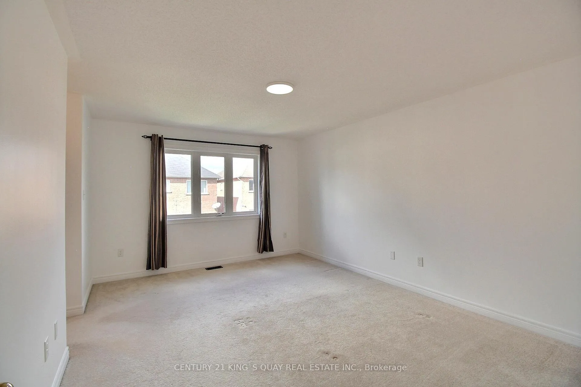 Photo 15 of 82 Apple Blossom Drive, Vaughan, Patterson — HOMEH