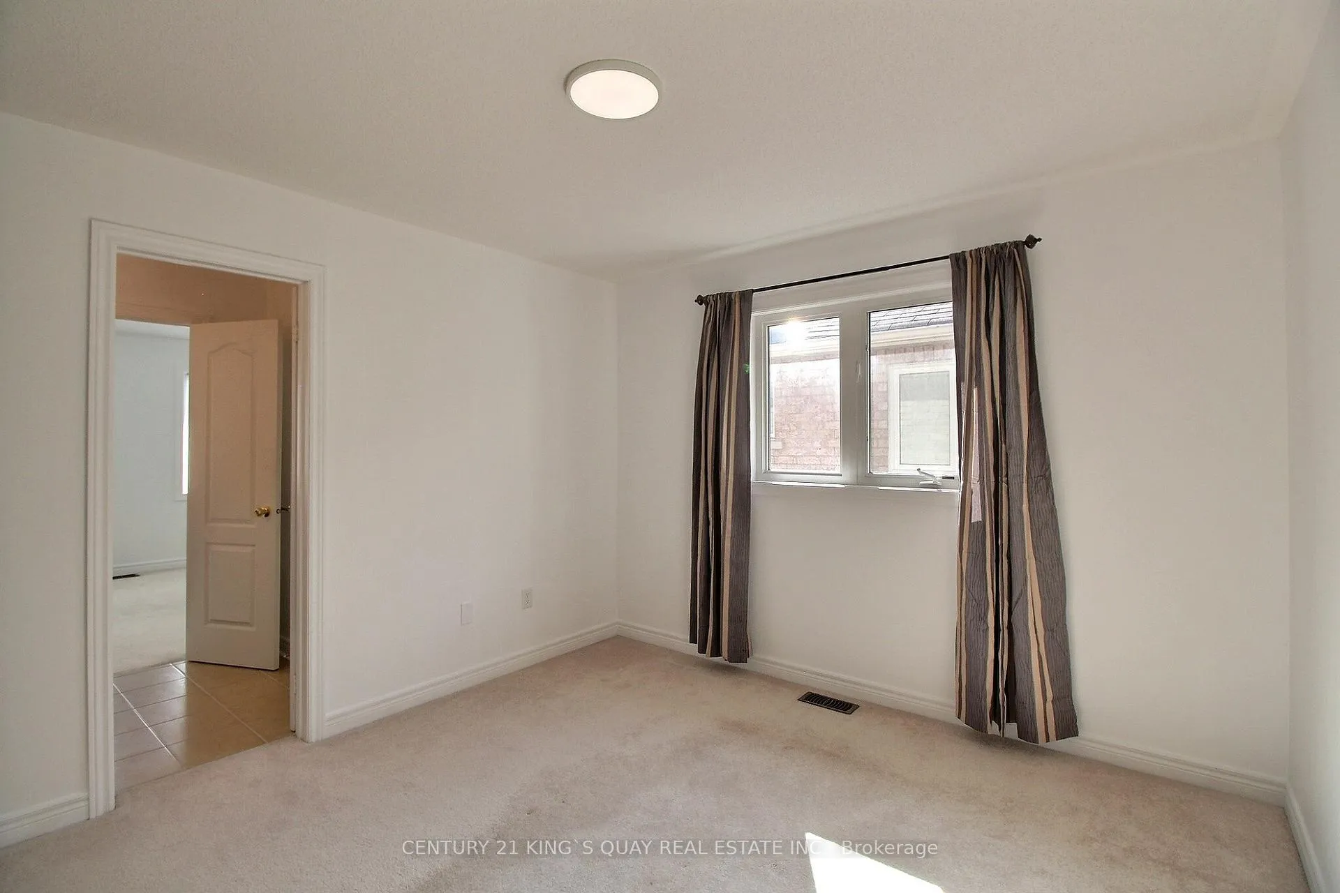 Photo 16 of 82 Apple Blossom Drive, Vaughan, Patterson — HOMEH