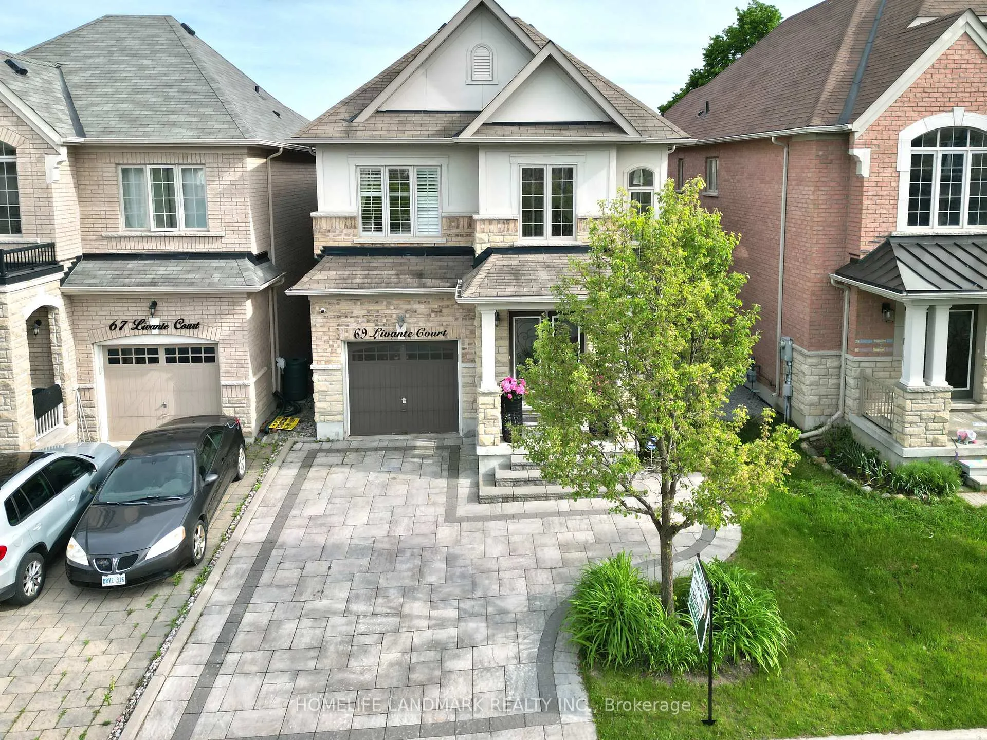 Front of 69 Livante Court