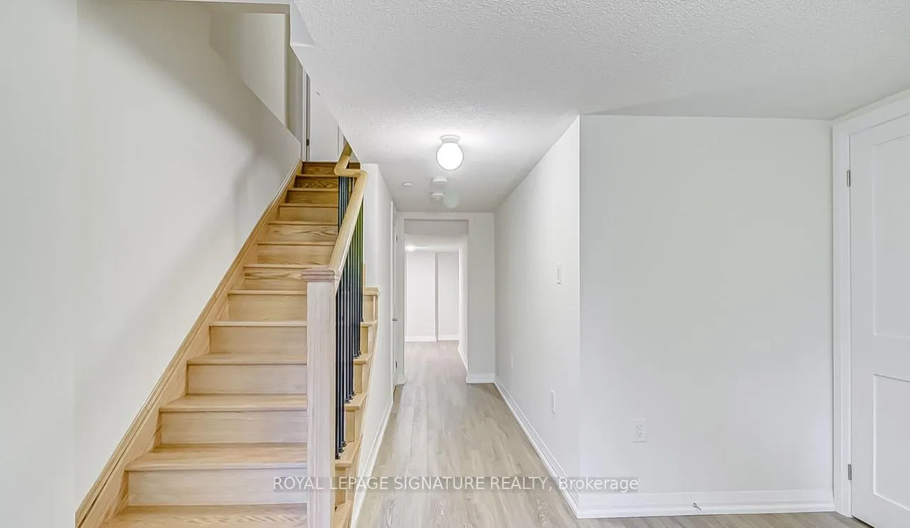 Photo 4 of 20 Coote Court, Ajax, Northwest Ajax — HOMEH