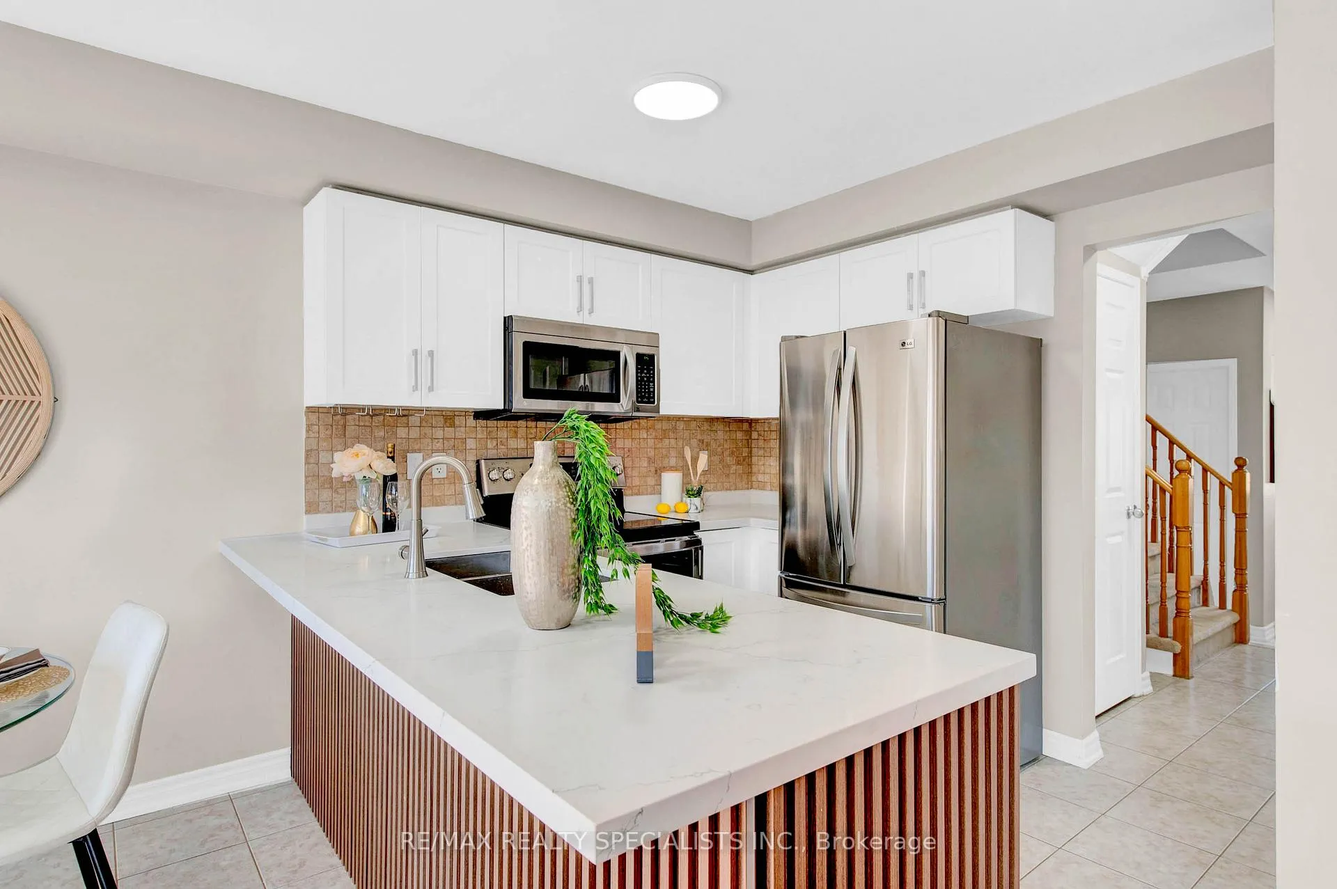 Photo 12 of 157 Windwood Drive, Hamilton, Binbrook — HOMEH