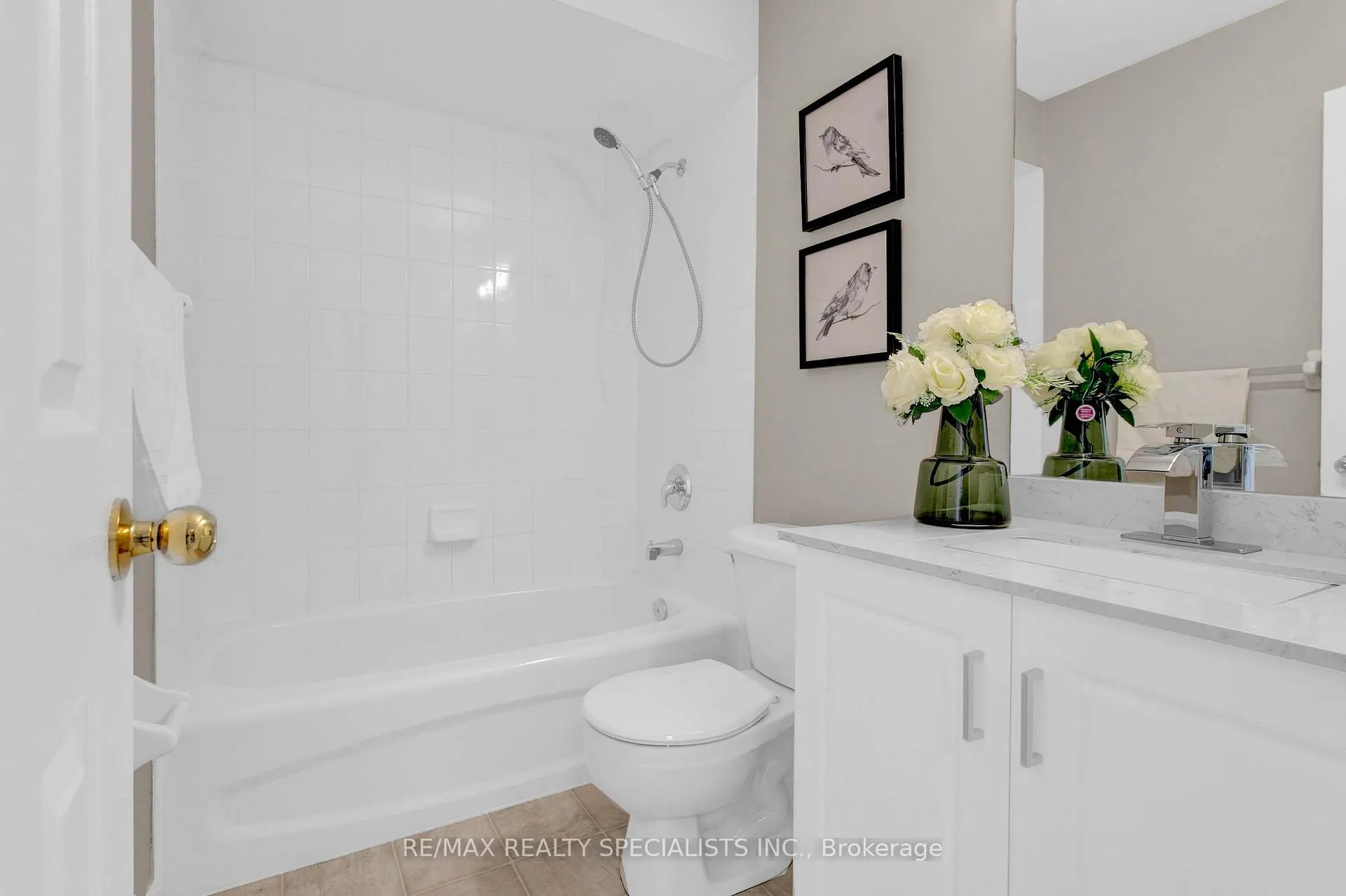 Photo 29 of 157 Windwood Drive, Hamilton, Binbrook — HOMEH
