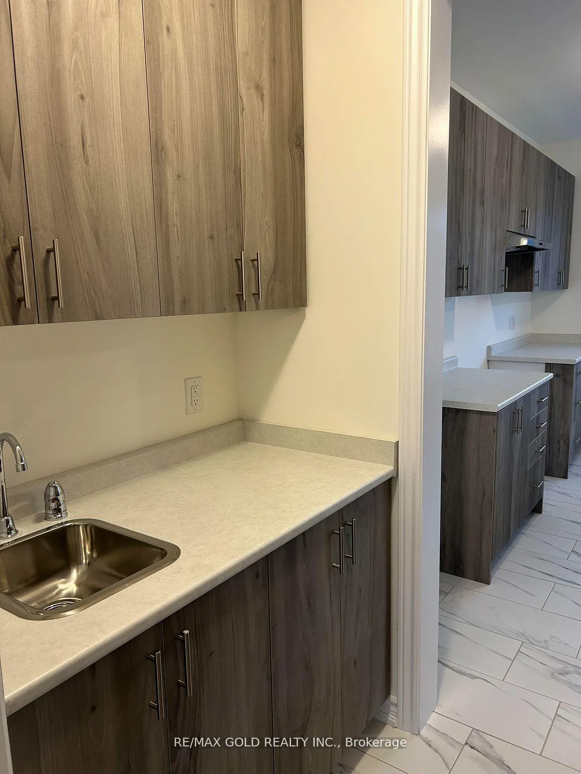 Photo 10 of 150 Mapleside Drive, Wasaga Beach — HOMEH