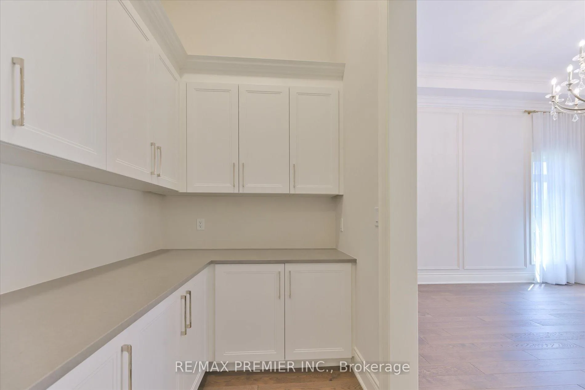 Photo 14 of 228 Farrell Road, Vaughan, Patterson — HOMEH