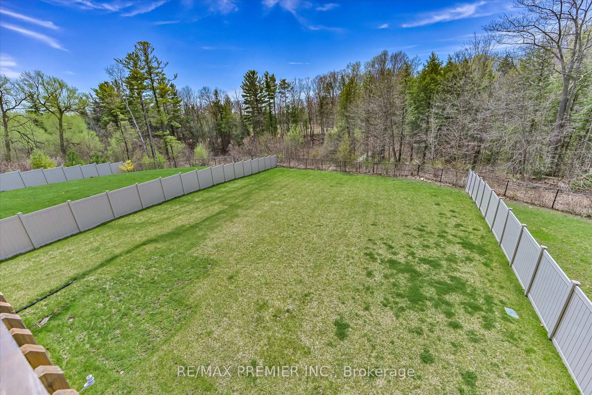 Photo 17 of 228 Farrell Road, Vaughan, Patterson — HOMEH