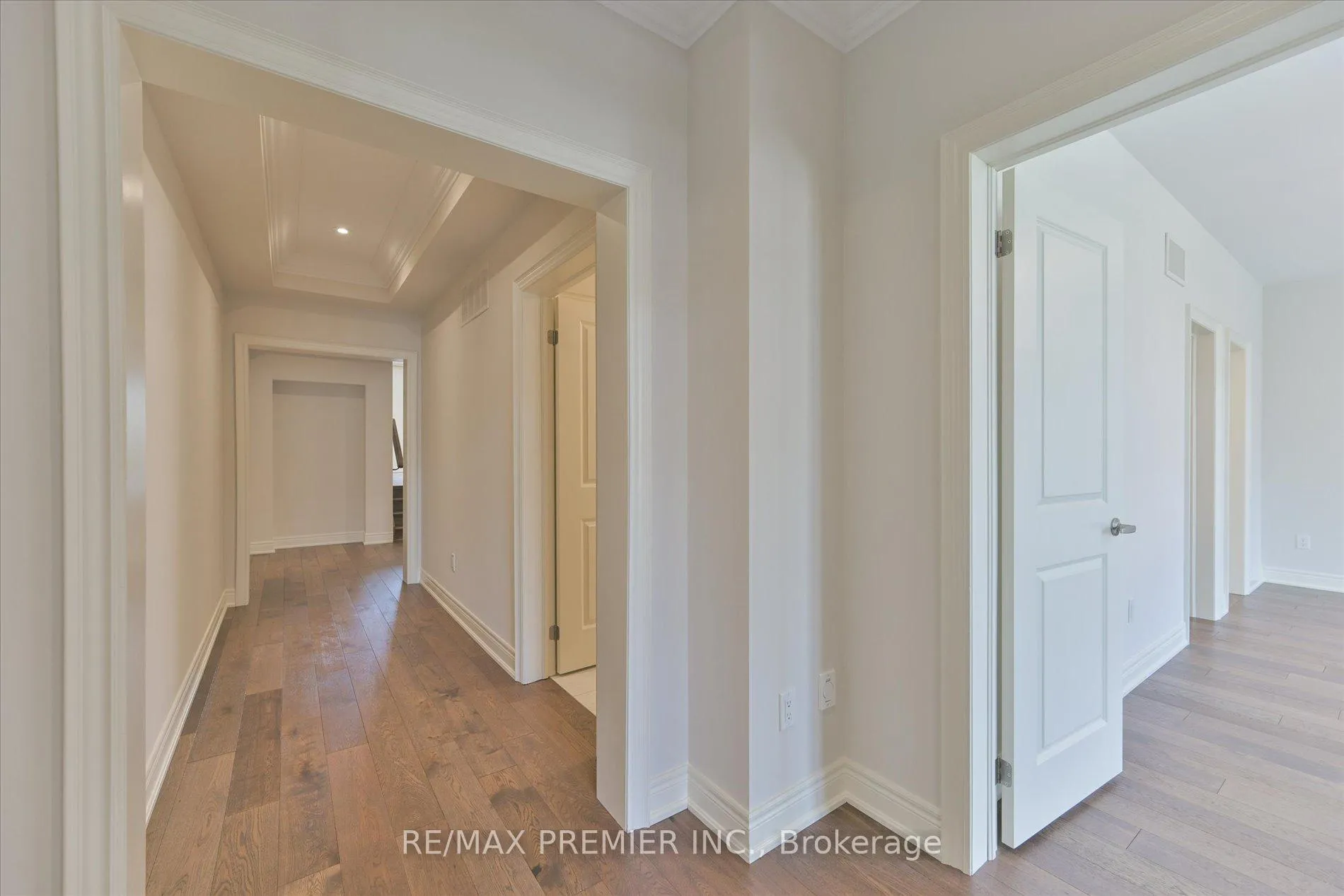 Photo 21 of 228 Farrell Road, Vaughan, Patterson — HOMEH