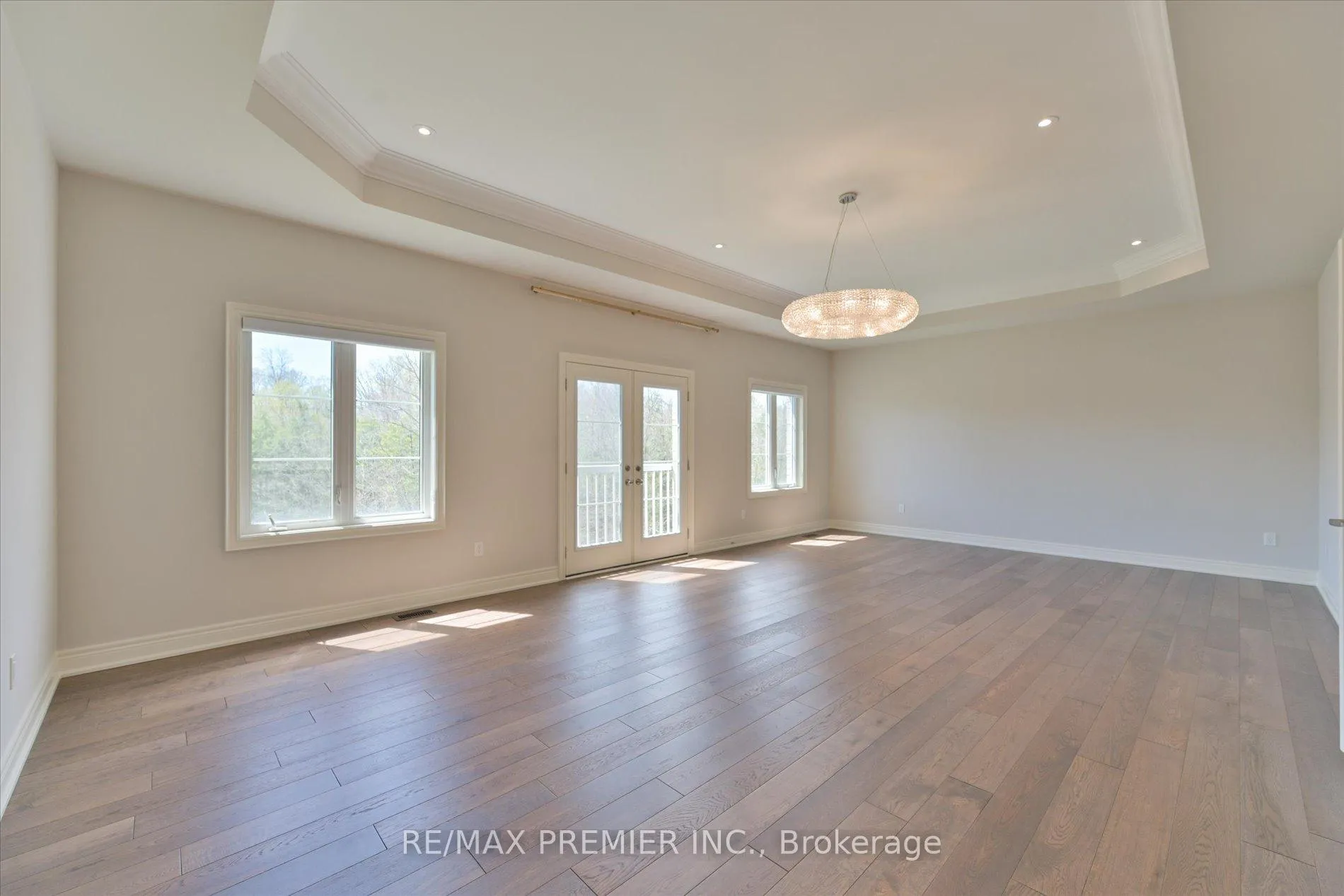 Photo 22 of 228 Farrell Road, Vaughan, Patterson — HOMEH
