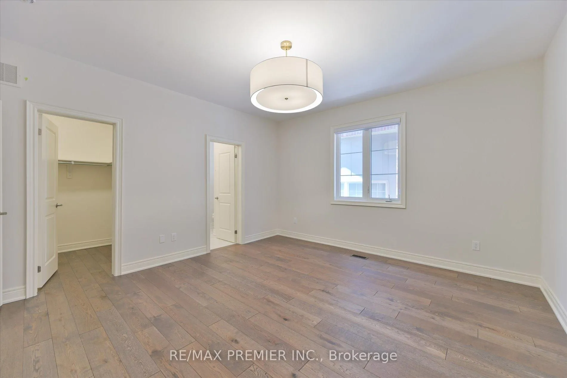 Photo 30 of 228 Farrell Road, Vaughan, Patterson — HOMEH