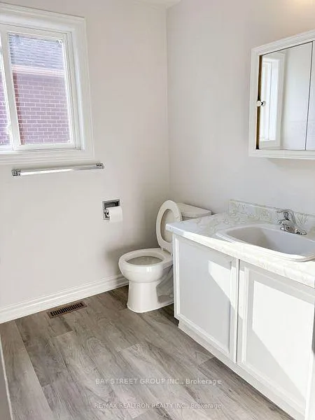 Photo 15 of 14 Summerdale Drive, Markham, Thornlea — HOMEH