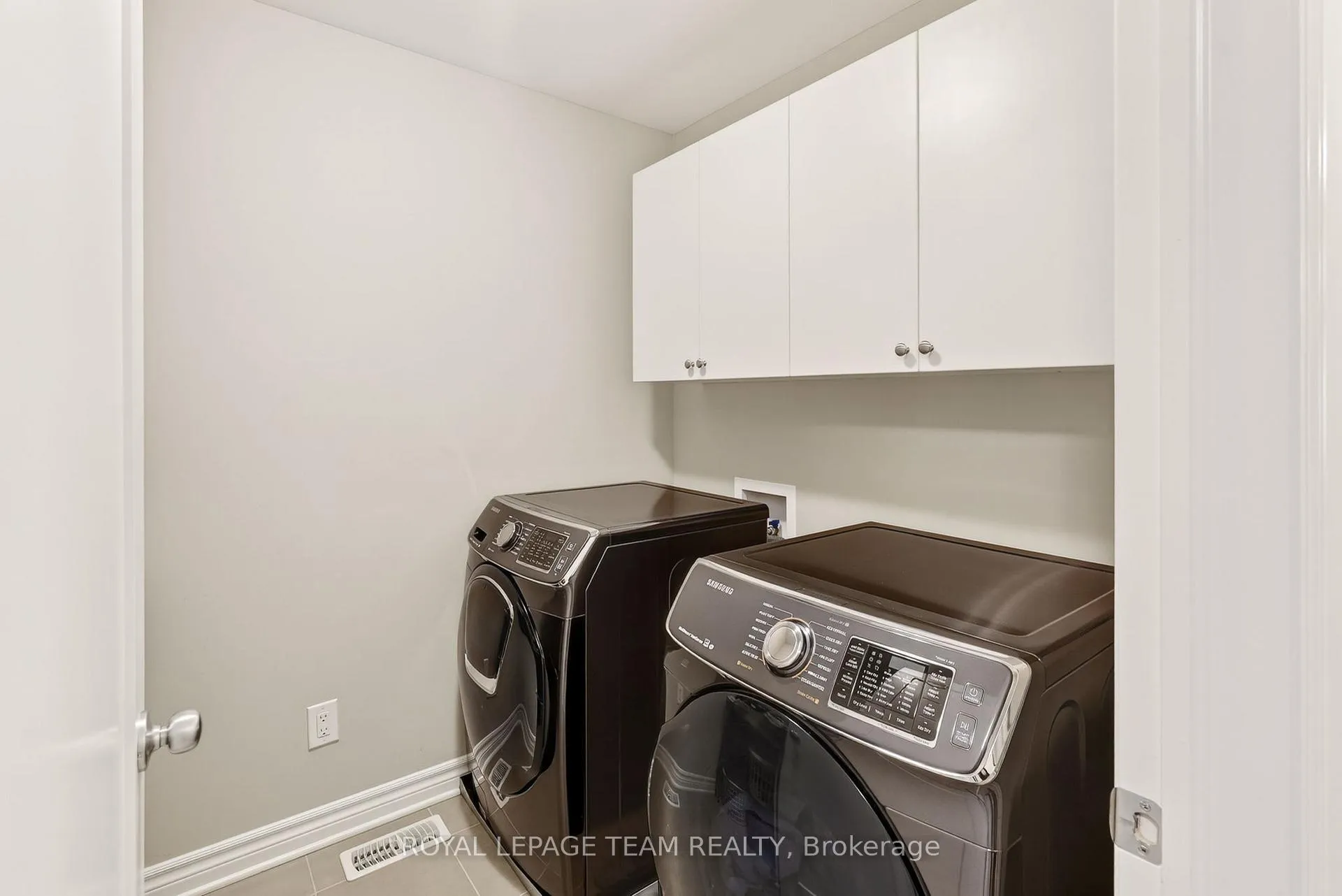 Photo 29 of 216 Helen Rapp Way, Ottawa, Blossom Park/Kemp Park/Findlay Creek — HOMEH
