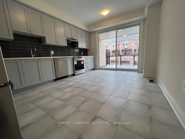 Photo 4 of 2812 Tippett Mews, Pickering, Rural Pickering — HOMEH