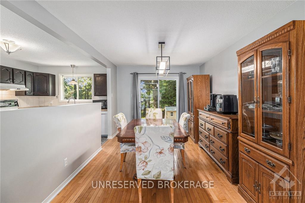 Photo 7 of 147 Archie Street, Ottawa, Constance Bay — HOMEH