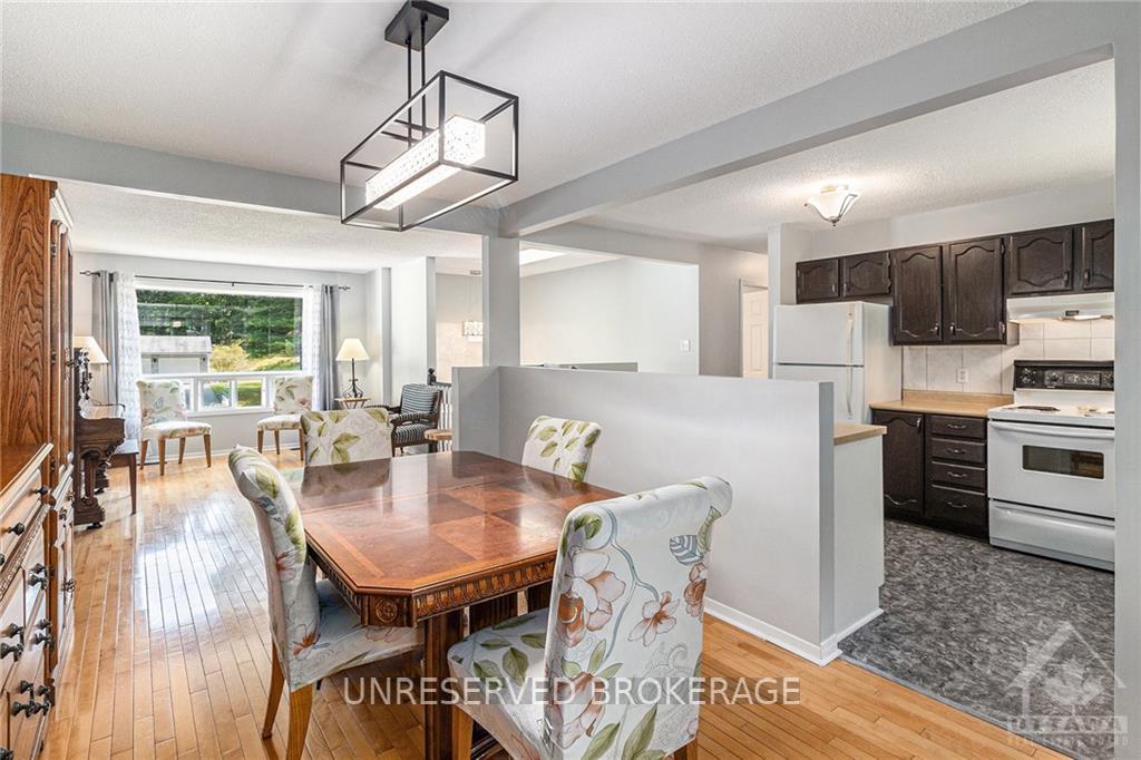 Photo 8 of 147 Archie Street, Ottawa, Constance Bay — HOMEH