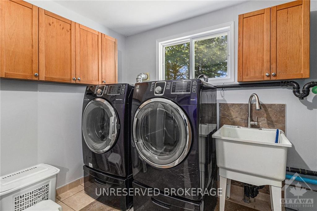 Photo 15 of 147 Archie Street, Ottawa, Constance Bay — HOMEH