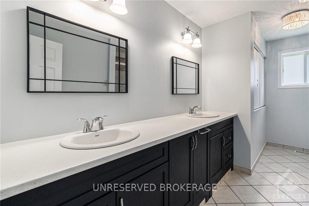 Photo 17 of 147 Archie Street, Ottawa, Constance Bay — HOMEH