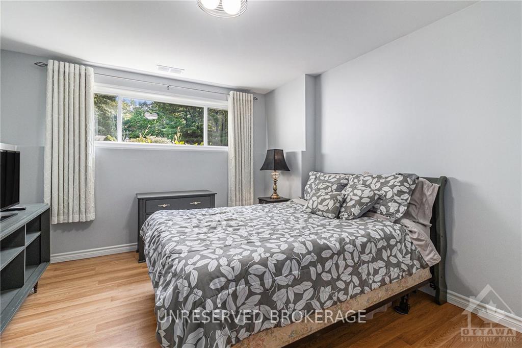 Photo 20 of 147 Archie Street, Ottawa, Constance Bay — HOMEH