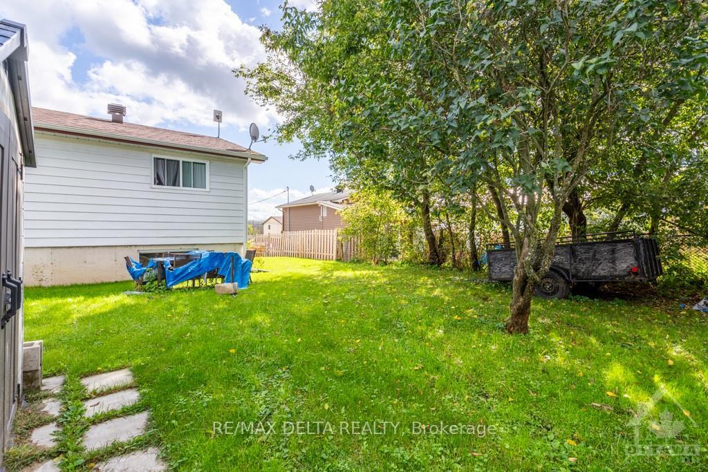 Photo 4 of 70 Boyd Street, Champlain, Vankleek Hill — HOMEH
