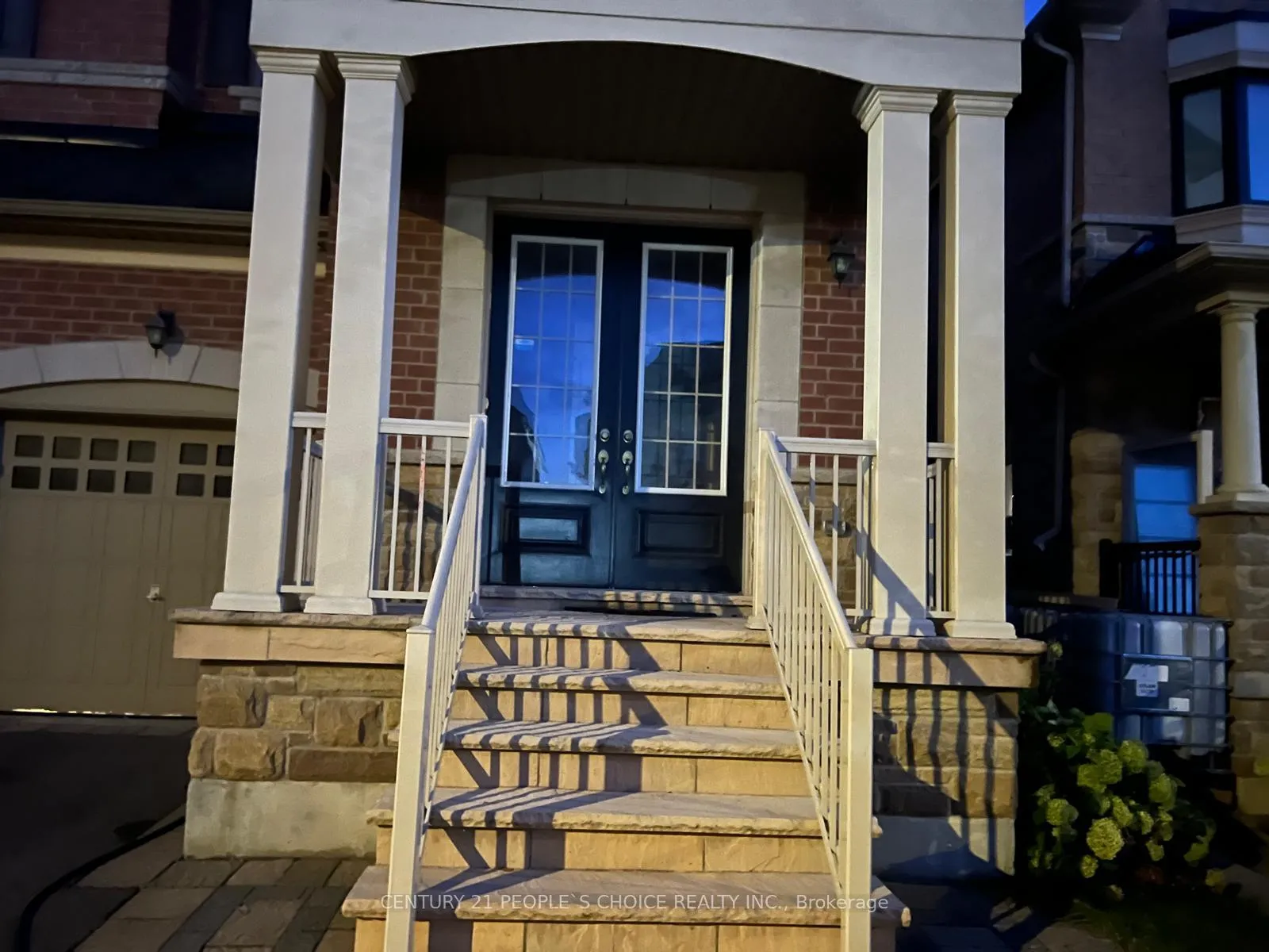 Photo 3 of Unit Upper, 114 Garyscholl Road, Vaughan, Vellore Village — HOMEH
