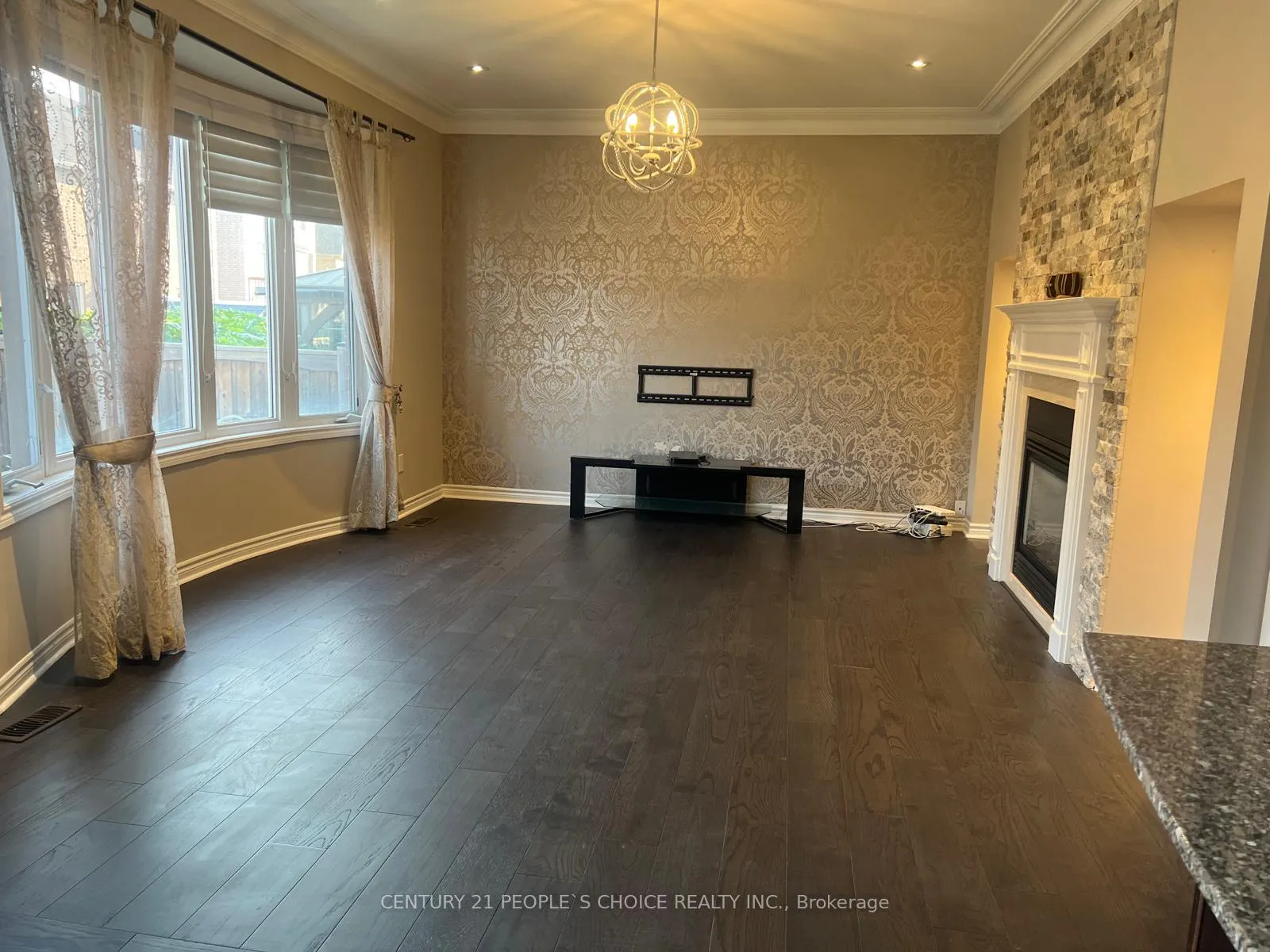 Photo 14 of Unit Upper, 114 Garyscholl Road, Vaughan, Vellore Village — HOMEH