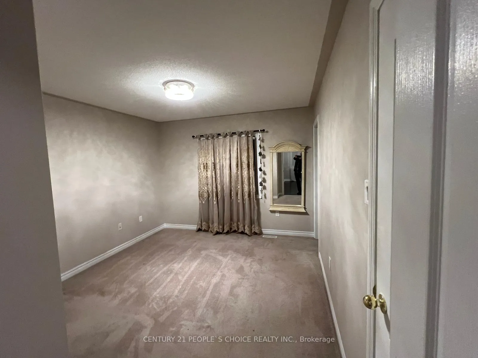 Photo 28 of Unit Upper, 114 Garyscholl Road, Vaughan, Vellore Village — HOMEH