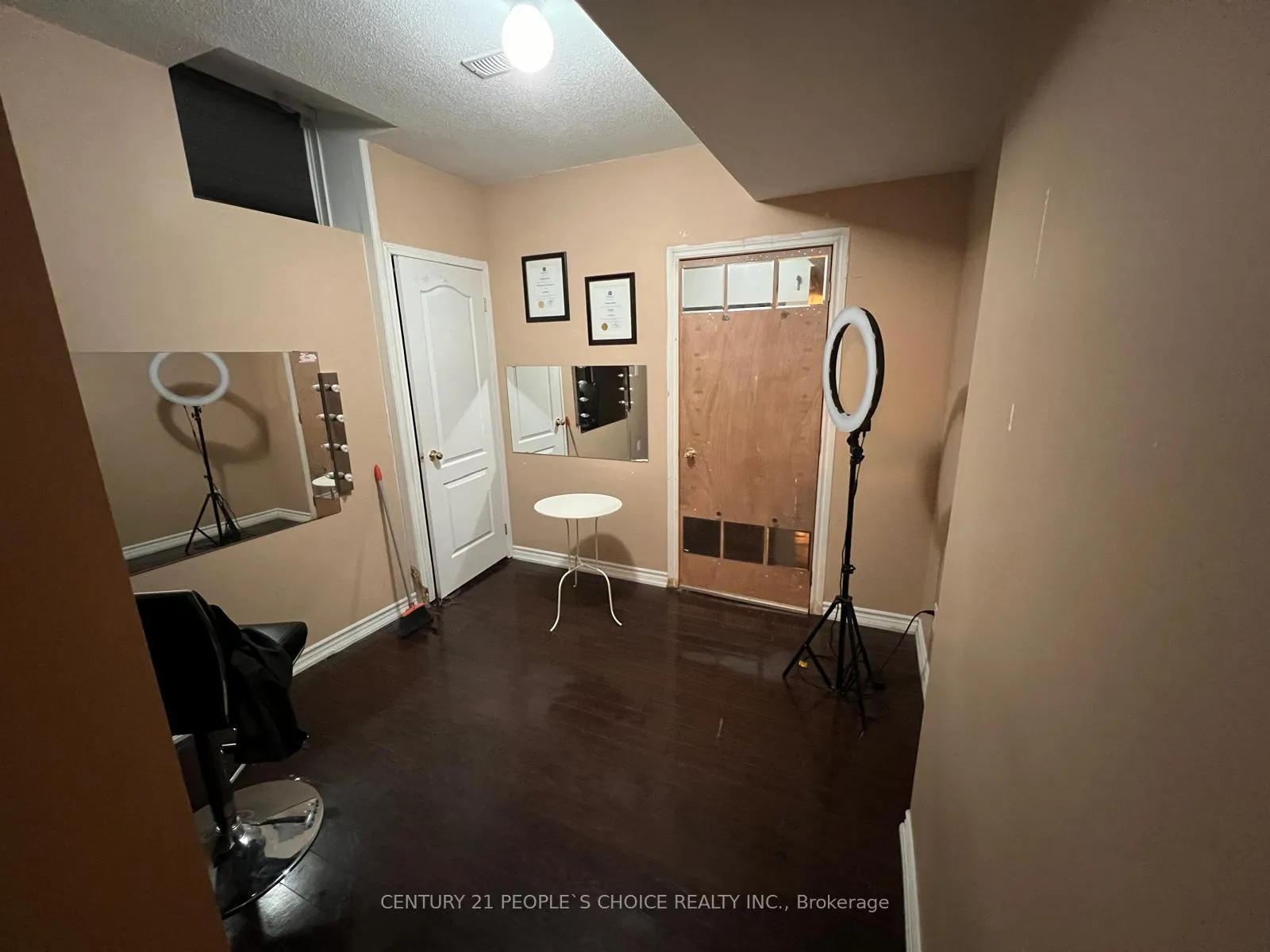 Photo 33 of Unit Upper, 114 Garyscholl Road, Vaughan, Vellore Village — HOMEH