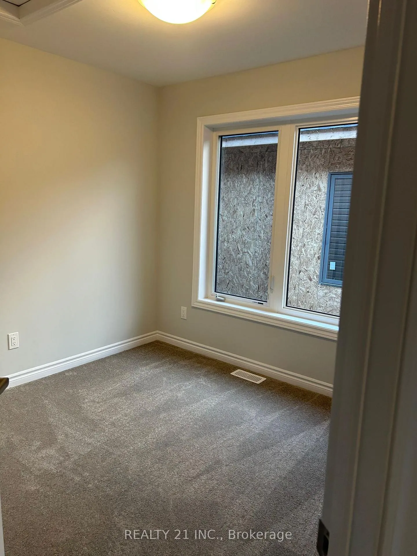 Photo 4 of 1027 Honeycomb Path, Oshawa, Kedron — HOMEH
