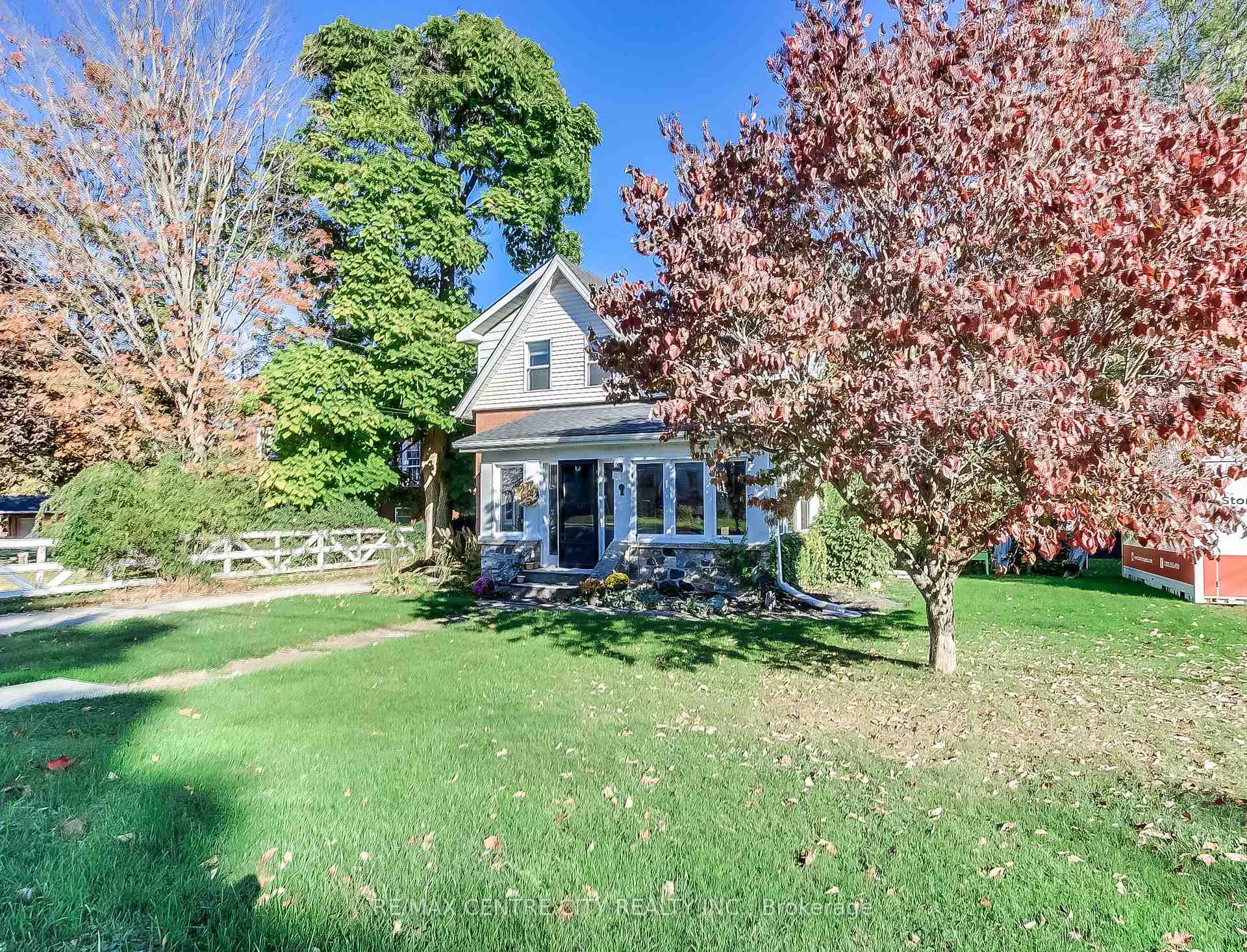 Photo 2 of 46284 Sparta Line, Central Elgin, Sparta — HOMEH