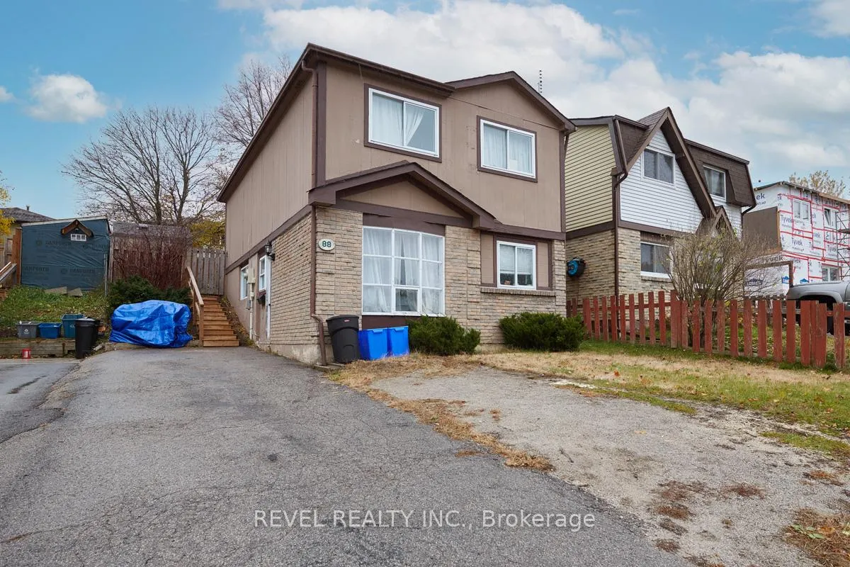 Photo 13 of Unit Upper, 88 Fox Run, Barrie, Letitia Heights — HOMEH
