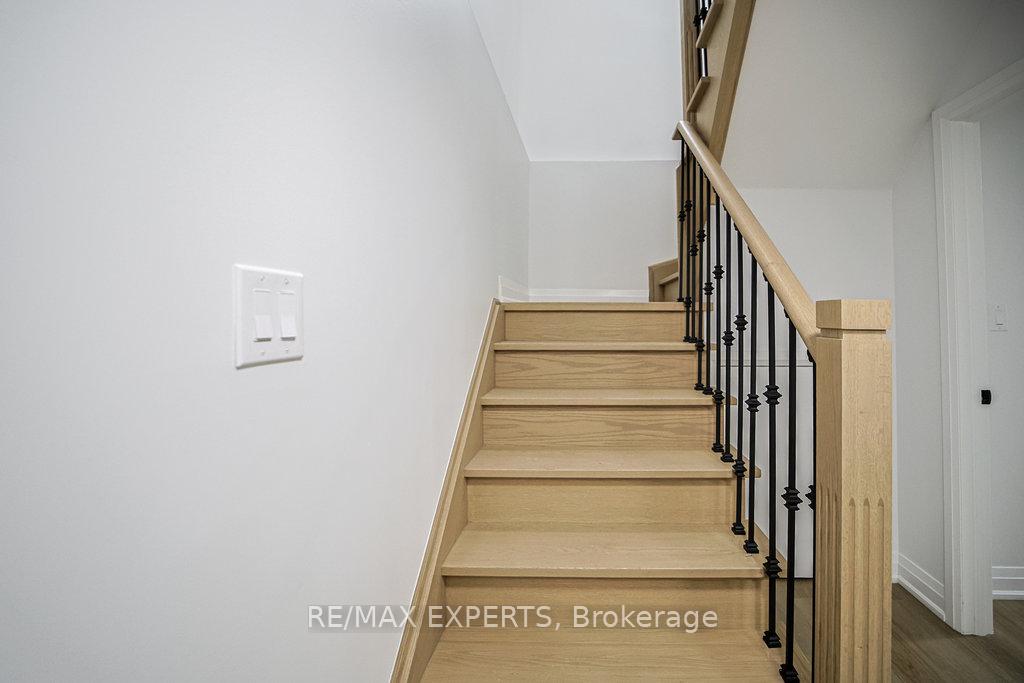 Photo 15 of 426 Veterans Drive, Barrie, Holly — HOMEH