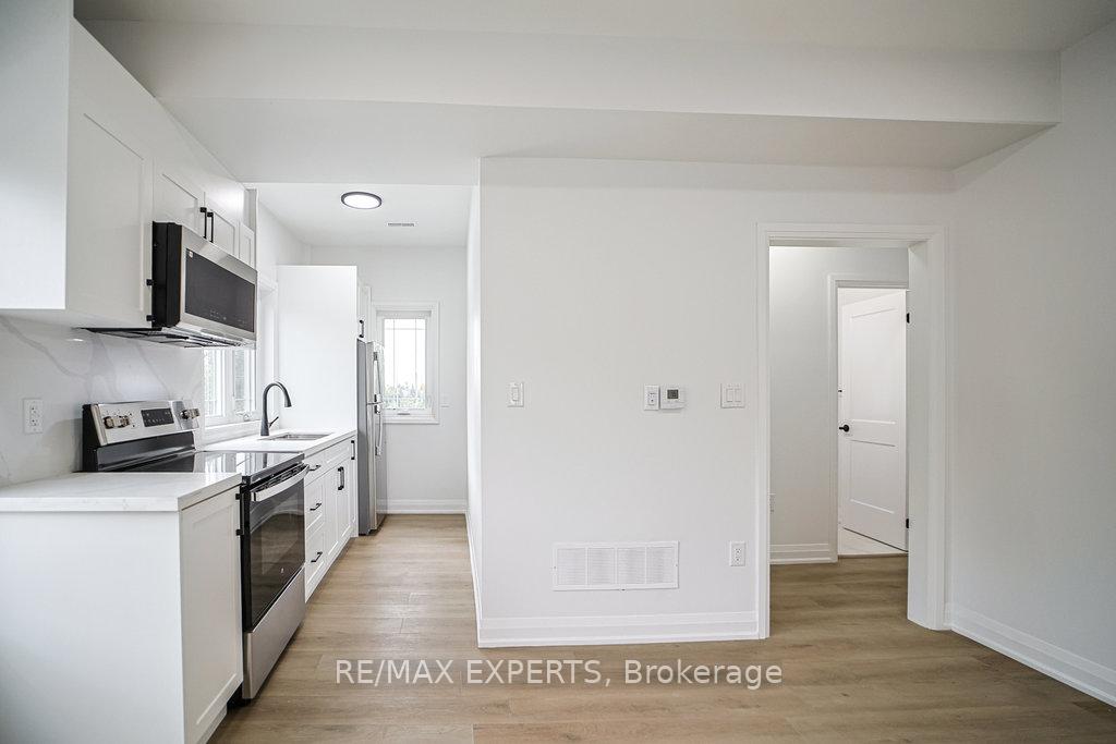 Photo 20 of 426 Veterans Drive, Barrie, Holly — HOMEH