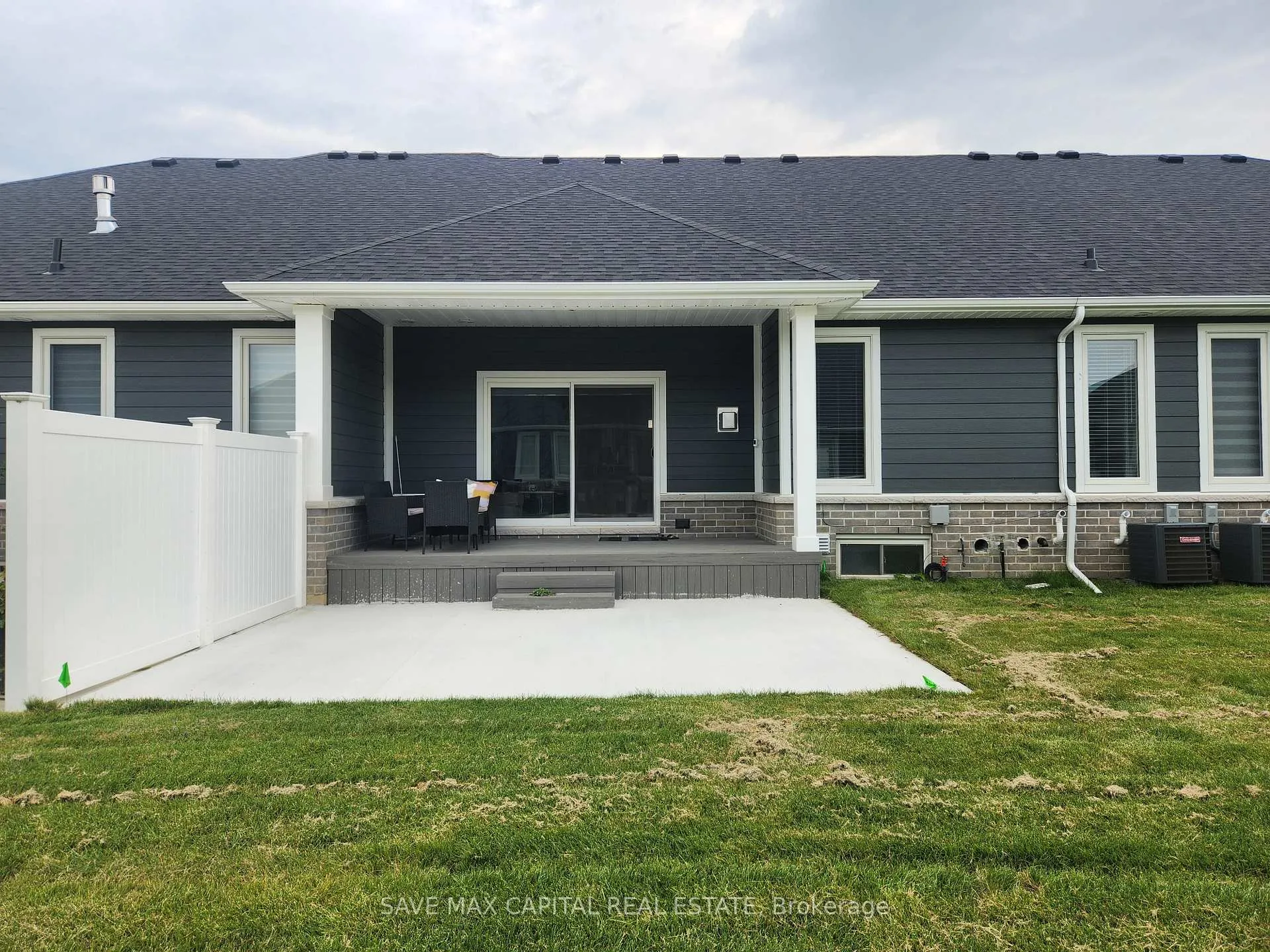 Photo 1 of 402 Caserta Crescent, Lakeshore — HOMEH