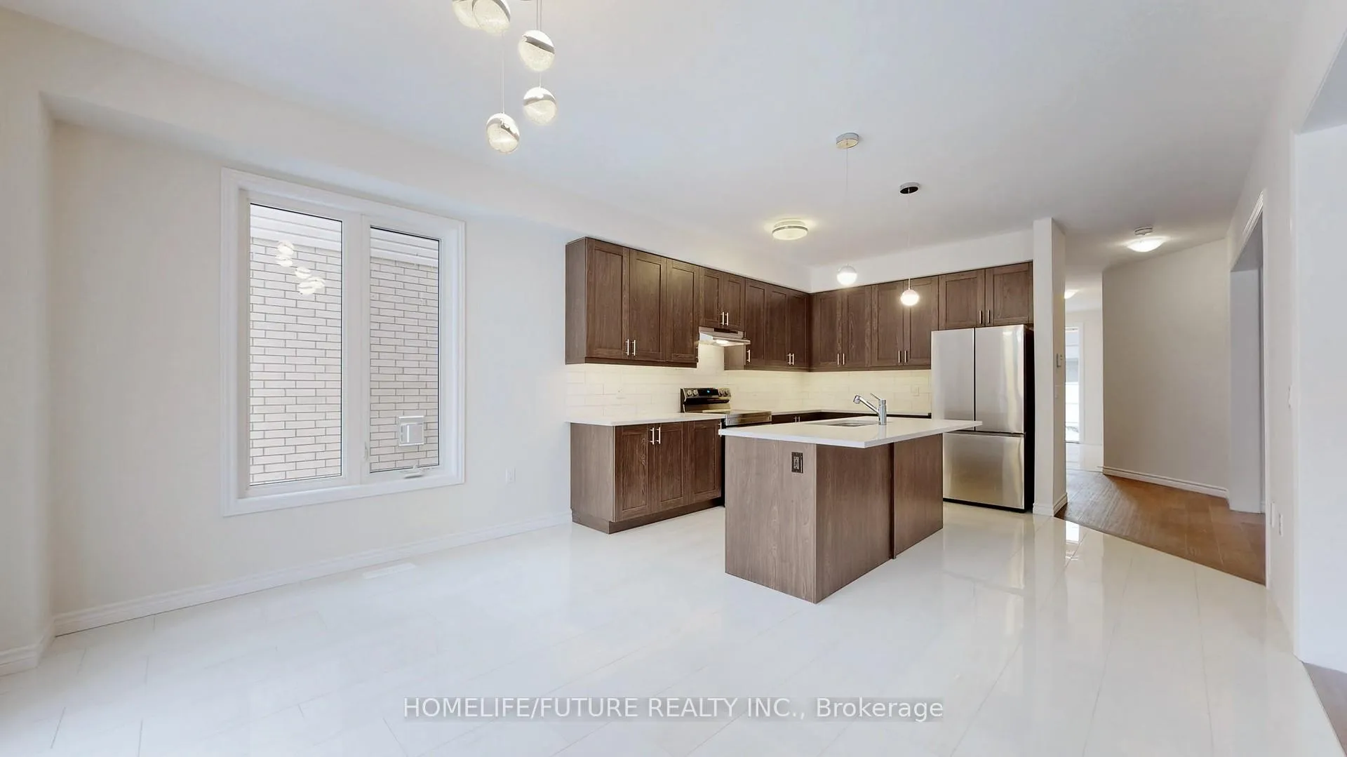 Photo 11 of 622 Lemay Grove, Peterborough, Monaghan Ward 2 — HOMEH