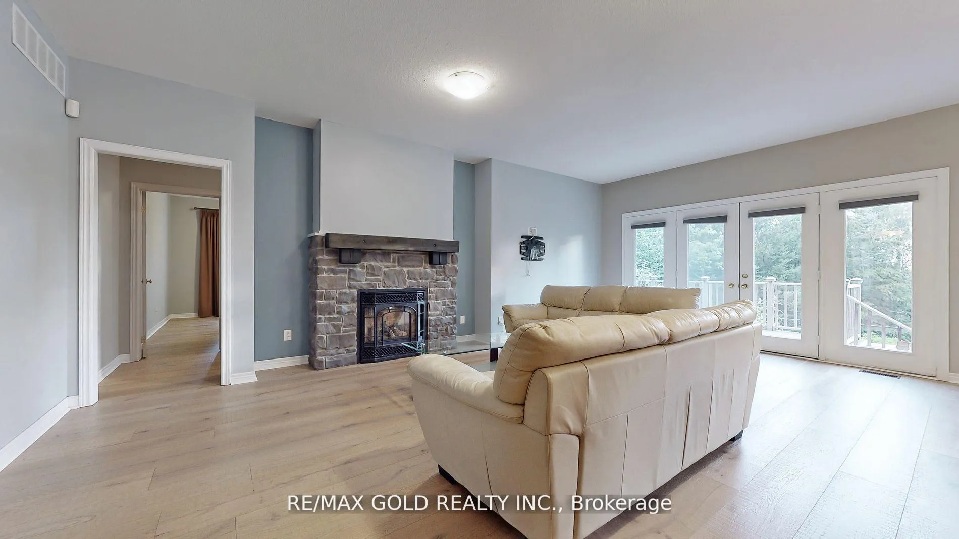 Photo 5 of 7 Maryheather Crescent, Hamilton, Freelton — HOMEH