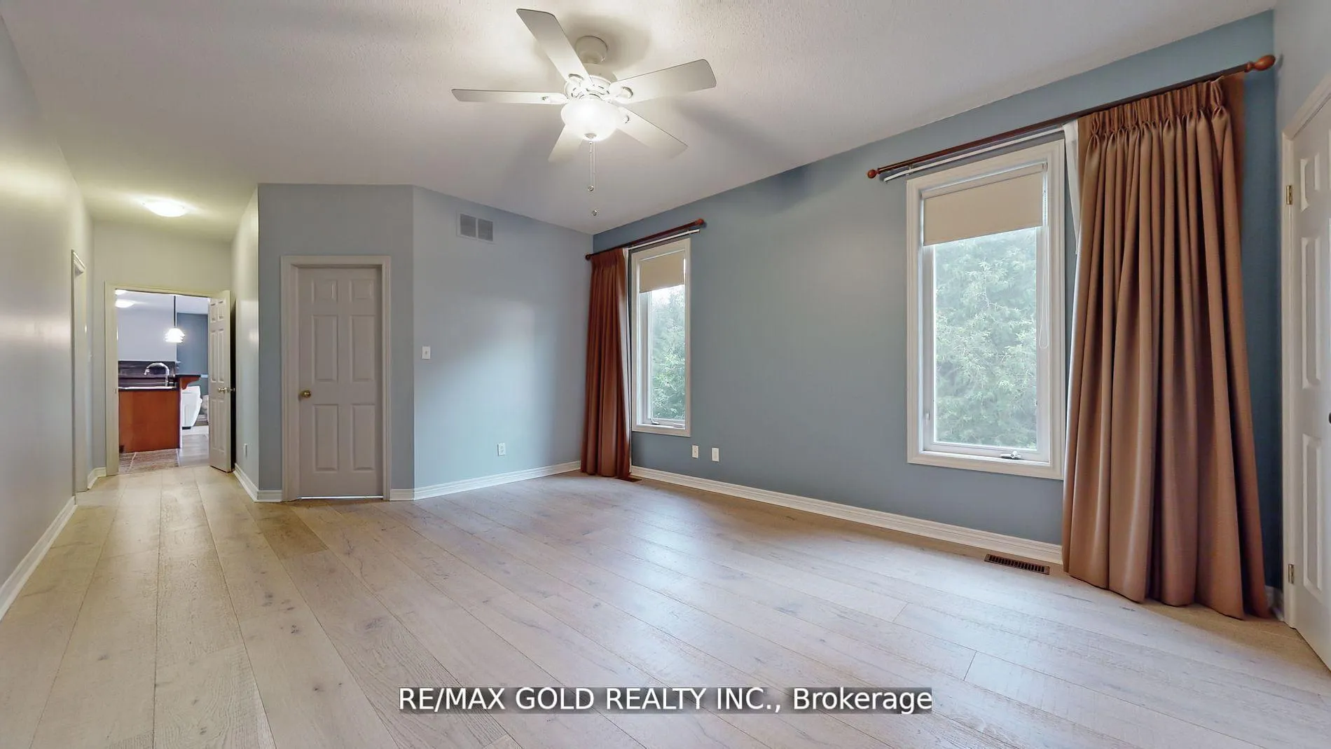 Photo 11 of 7 Maryheather Crescent, Hamilton, Freelton — HOMEH