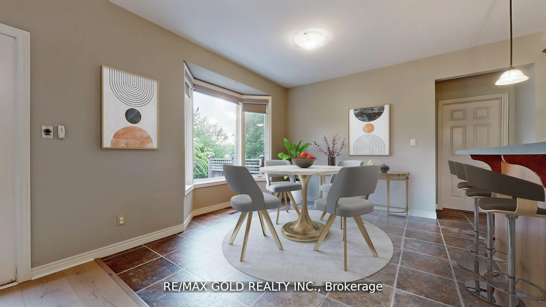 Photo 14 of 7 Maryheather Crescent, Hamilton, Freelton — HOMEH