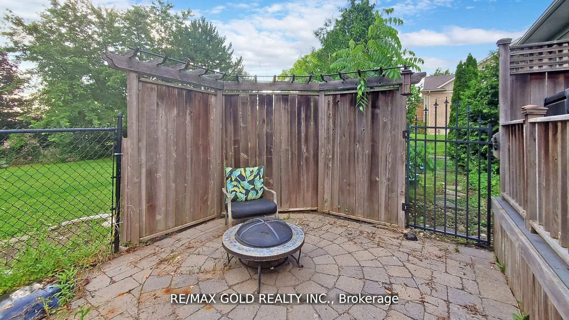 Photo 21 of 7 Maryheather Crescent, Hamilton, Freelton — HOMEH